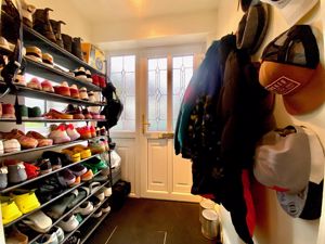 Porch- click for photo gallery